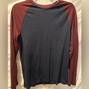 Old navy men’s small two tone jersey